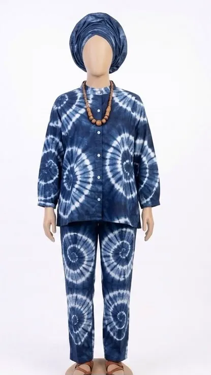 Adire set, indigo spiral